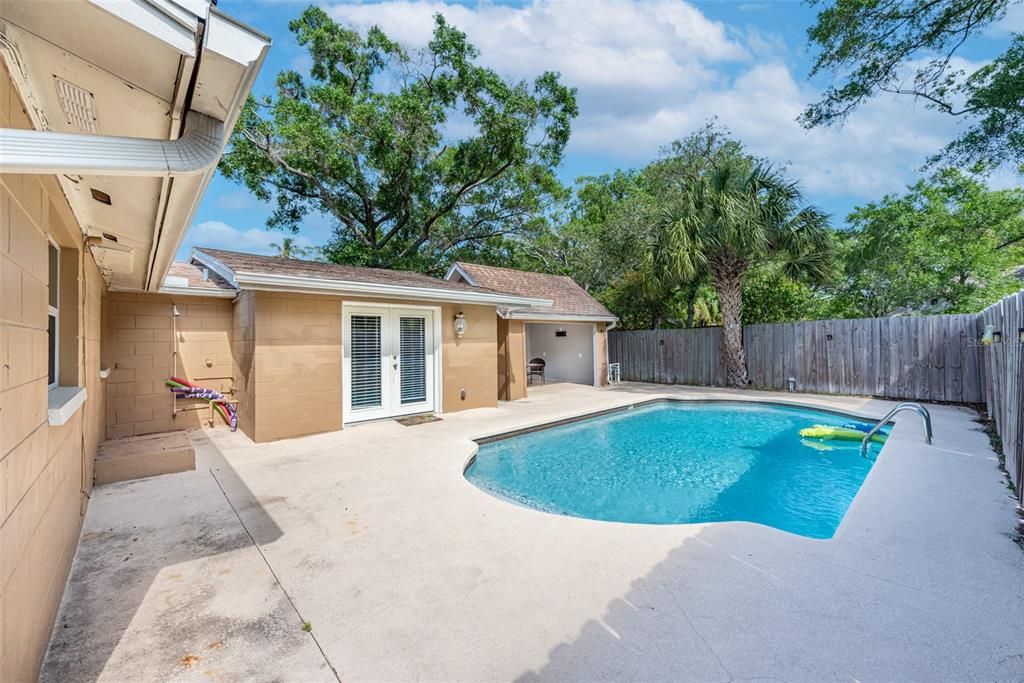 Active With Contract: $449,999 (4 beds, 2 baths, 1617 Square Feet)