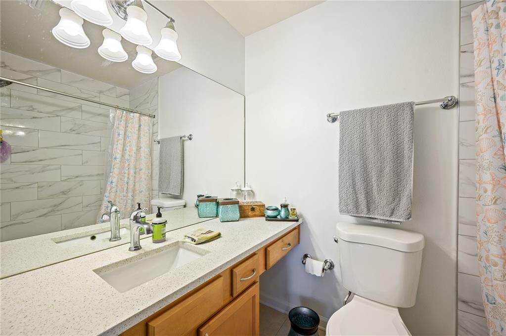 For Sale: $319,900 (2 beds, 2 baths, 1248 Square Feet)