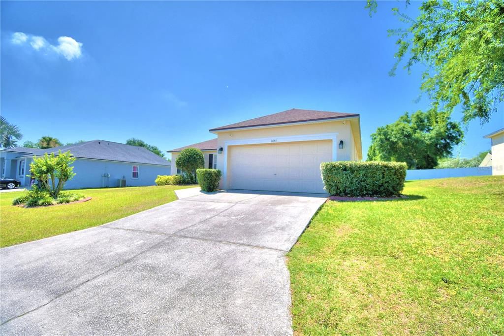 Active With Contract: $335,000 (4 beds, 2 baths, 1559 Square Feet)