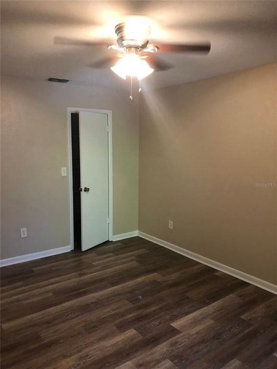 For Rent: $1,200 (2 beds, 1 baths, 1096 Square Feet)