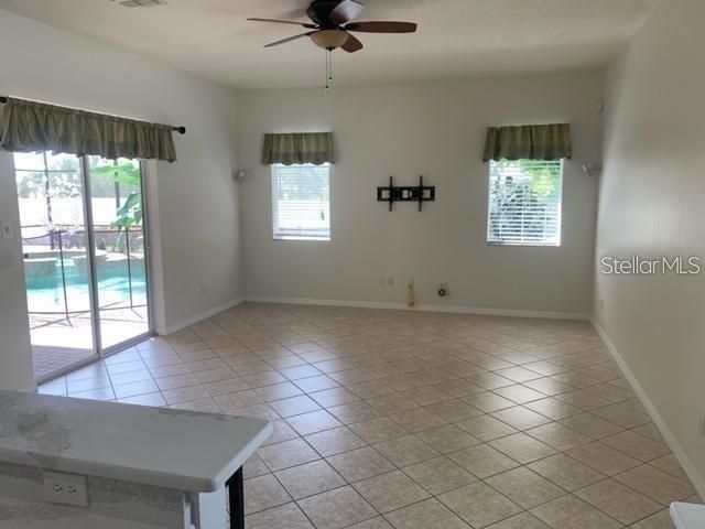 Active With Contract: $3,750 (5 beds, 3 baths, 3255 Square Feet)