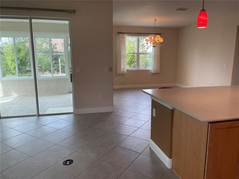 Active With Contract: $439,900 (2 beds, 2 baths, 2076 Square Feet)