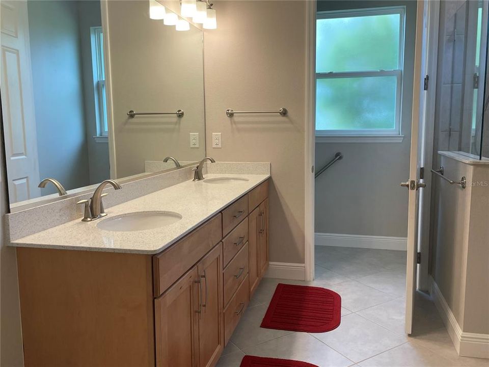 Active With Contract: $439,900 (2 beds, 2 baths, 2076 Square Feet)