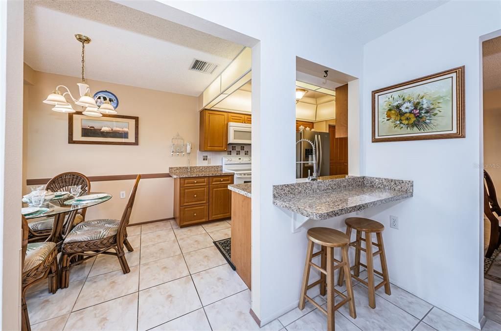 For Sale: $279,900 (2 beds, 2 baths, 1728 Square Feet)
