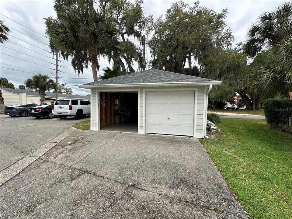 Detached 2 Car Garage