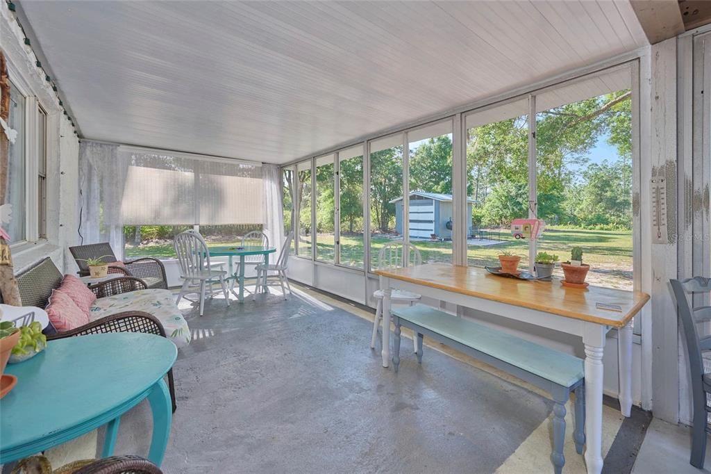 Lots of space to entertain on this patio!