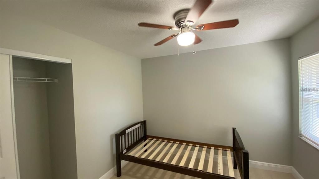 Active With Contract: $1,500 (3 beds, 1 baths, 1072 Square Feet)