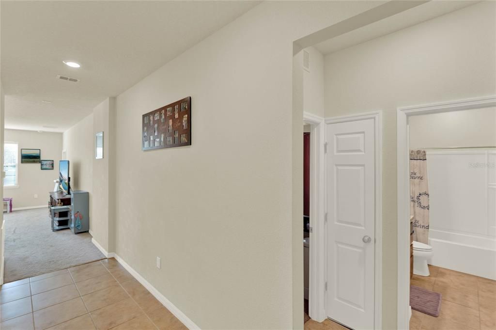 For Sale: $365,000 (3 beds, 2 baths, 1341 Square Feet)