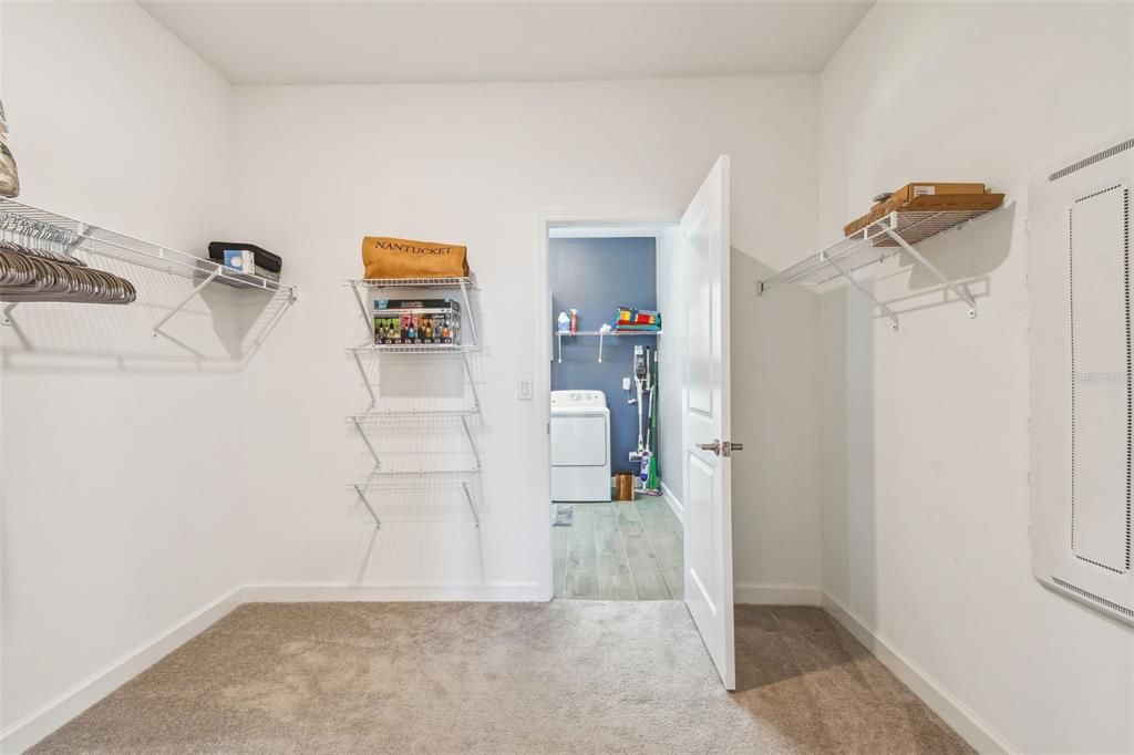 For Sale: $407,000 (2 beds, 2 baths, 1959 Square Feet)