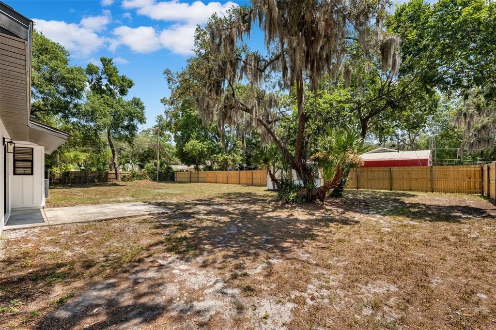 Recently Sold: $375,000 (3 beds, 2 baths, 1282 Square Feet)