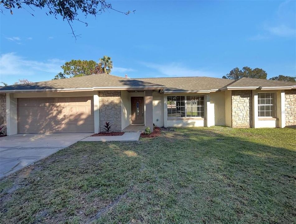 Recently Sold: $410,000 (4 beds, 2 baths, 1550 Square Feet)