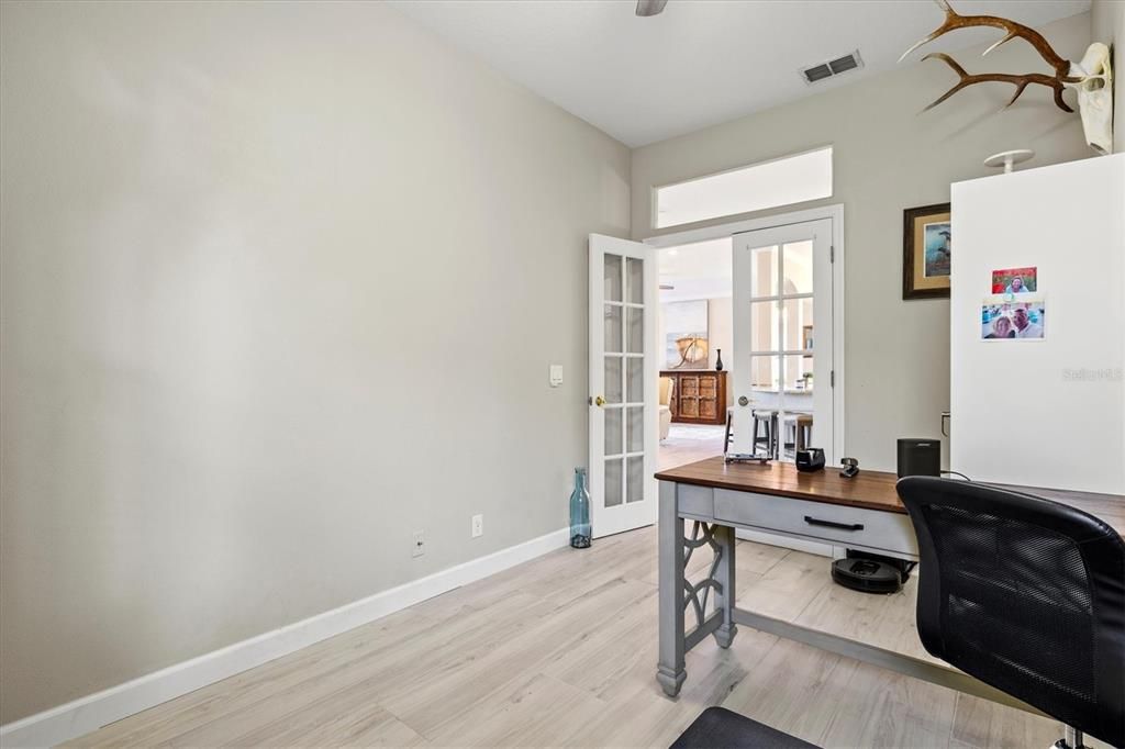 Active With Contract: $569,900 (2 beds, 2 baths, 1785 Square Feet)