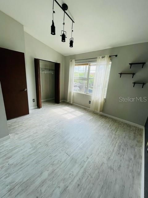 Recently Rented: $2,000 (2 beds, 1 baths, 1184 Square Feet)
