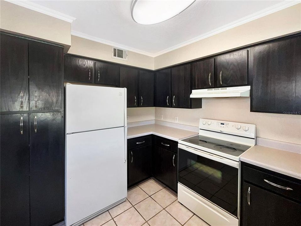 For Sale: $247,000 (2 beds, 2 baths, 1288 Square Feet)
