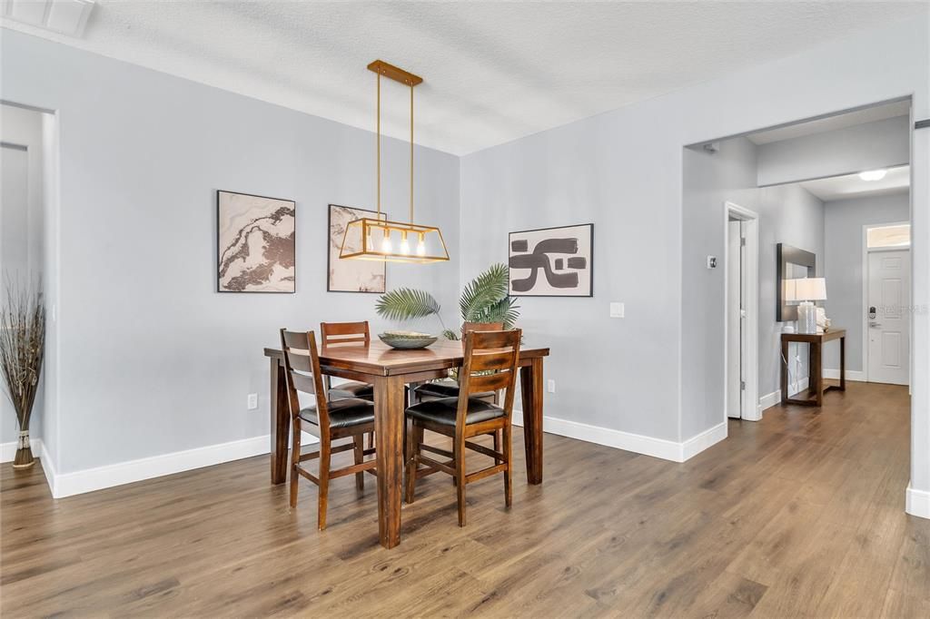 For Sale: $419,900 (3 beds, 2 baths, 1901 Square Feet)