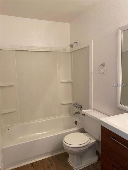 最近租的: $1,250 (1 贝兹, 1 浴室, 650 平方英尺)