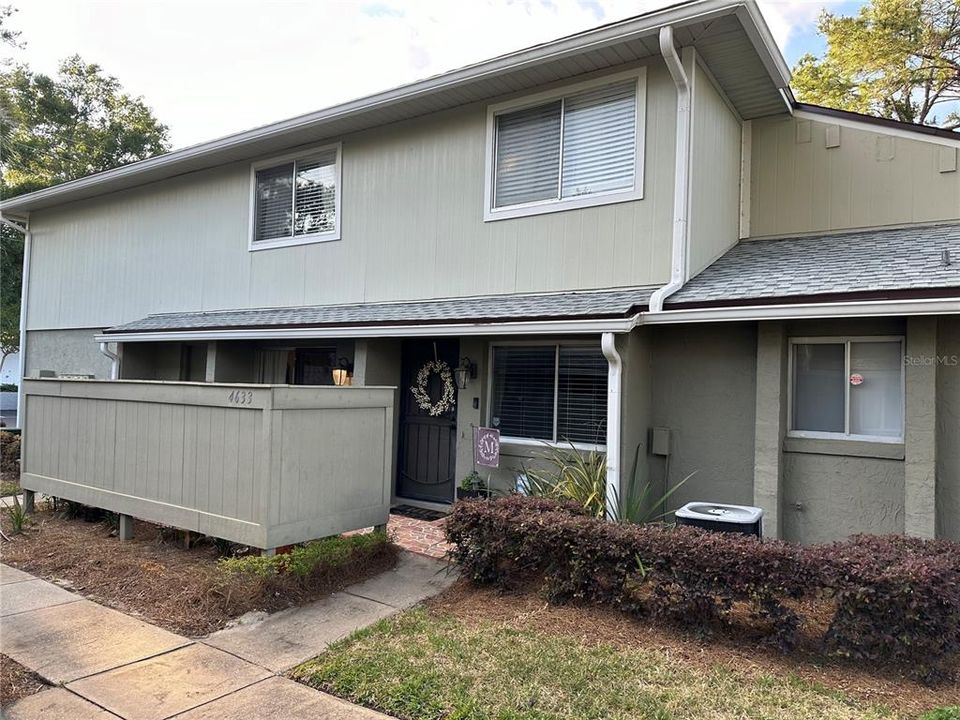 Recently Sold: $190,000 (2 beds, 1 baths, 1061 Square Feet)