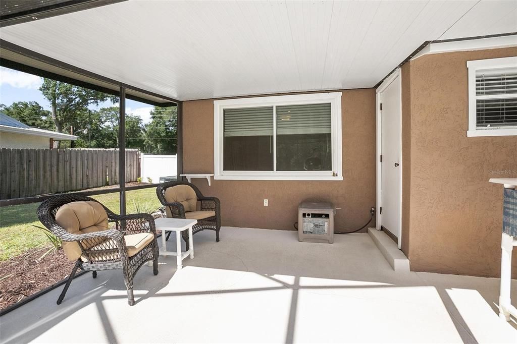 Active With Contract: $379,000 (3 beds, 2 baths, 1764 Square Feet)