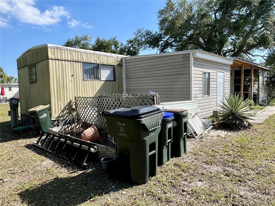 For Sale: $95,000 (2 beds, 2 baths, 732 Square Feet)