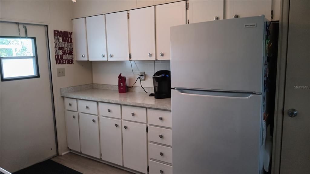 Active With Contract: $149,000 (2 beds, 2 baths, 960 Square Feet)