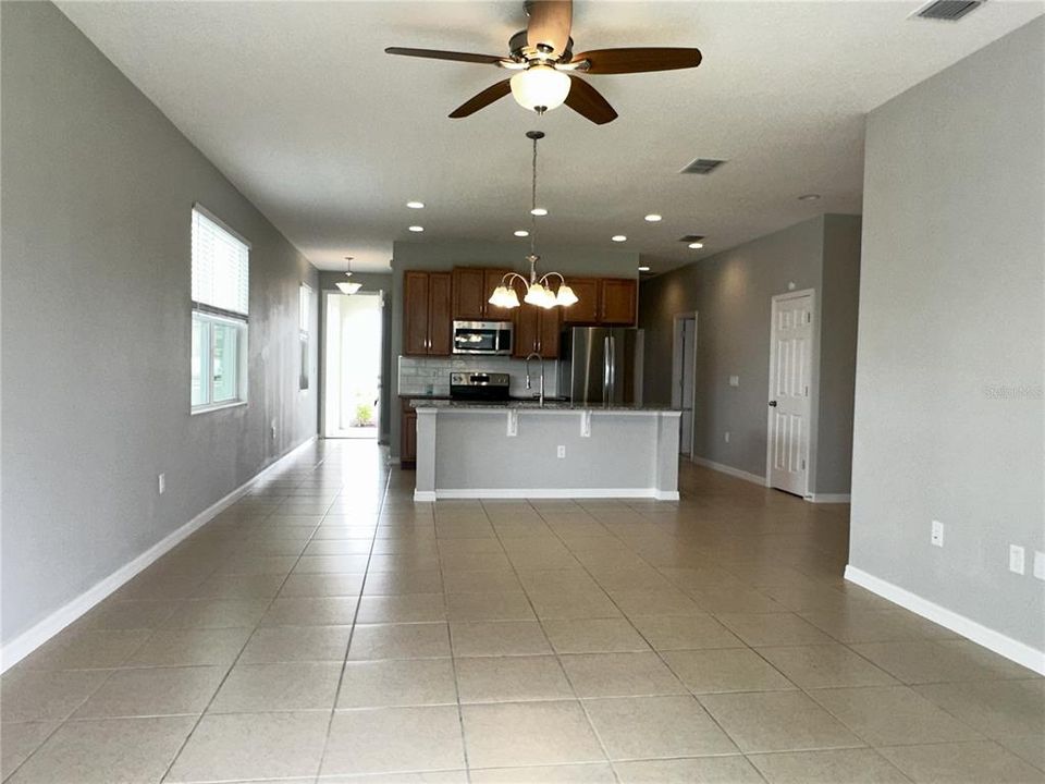 For Rent: $2,250 (4 beds, 2 baths, 1495 Square Feet)