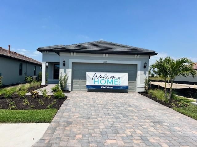 Recently Sold: $545,450 (2 beds, 2 baths, 1394 Square Feet)
