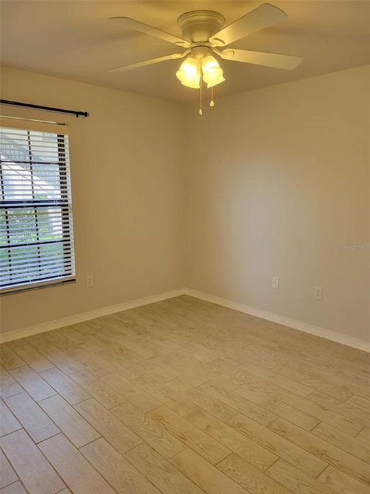 For Rent: $1,650 (1 beds, 1 baths, 582 Square Feet)