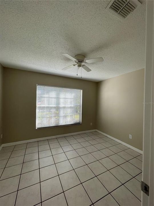 For Rent: $2,100 (3 beds, 2 baths, 1284 Square Feet)