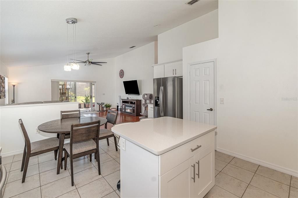 For Sale: $500,000 (4 beds, 2 baths, 1953 Square Feet)