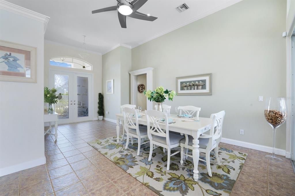 Active With Contract: $760,000 (3 beds, 3 baths, 2465 Square Feet)