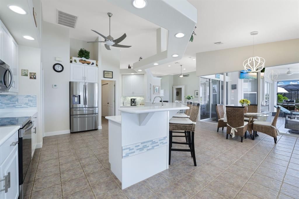 Recently Sold: $760,000 (3 beds, 3 baths, 2465 Square Feet)
