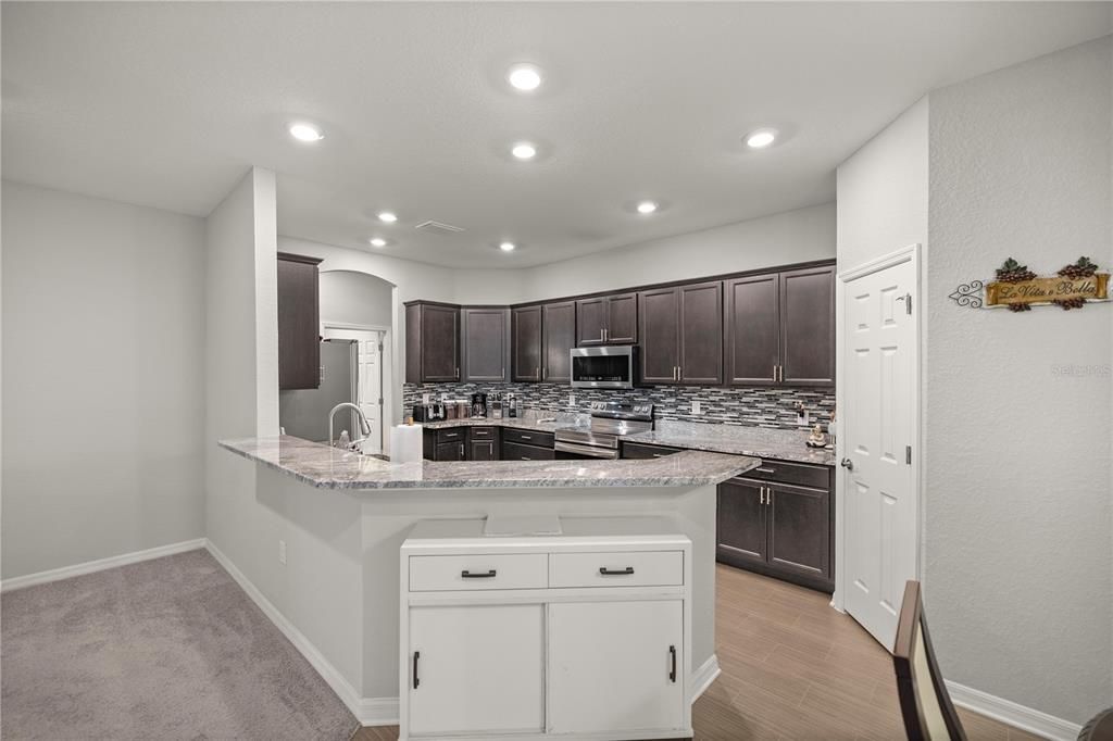 Active With Contract: $445,000 (4 beds, 3 baths, 2324 Square Feet)