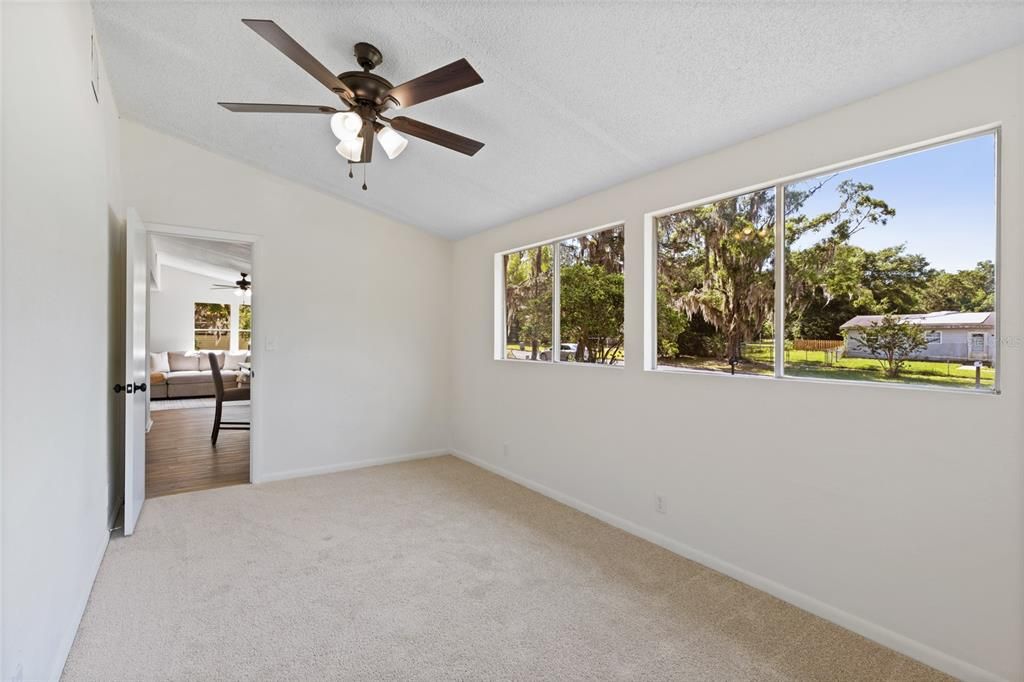 Active With Contract: $199,900 (4 beds, 2 baths, 1144 Square Feet)