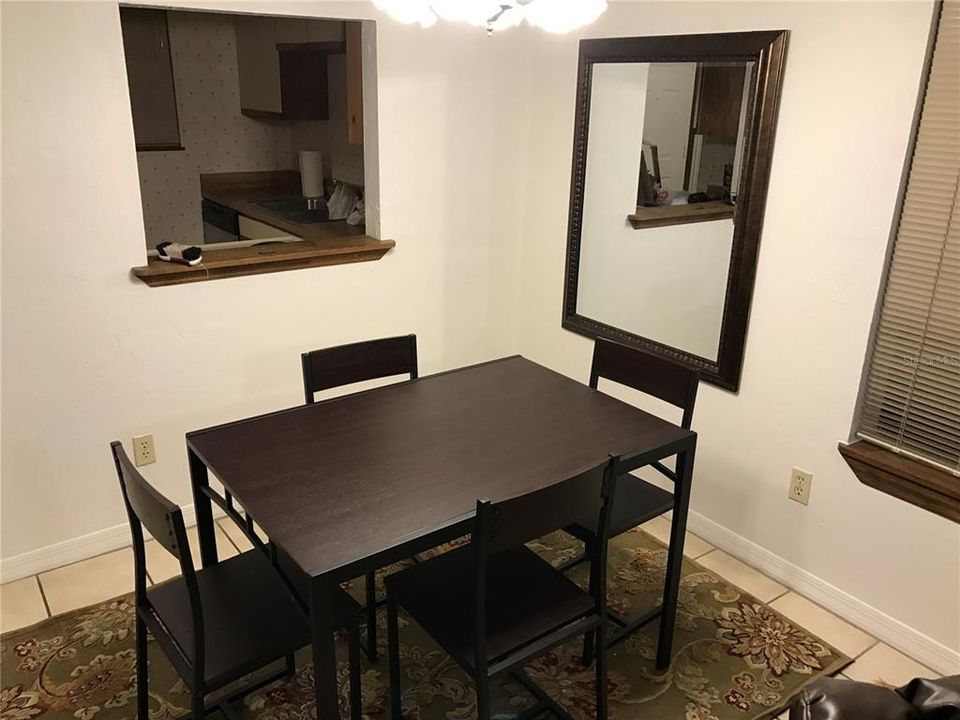 For Rent: $1,500 (2 beds, 1 baths, 900 Square Feet)
