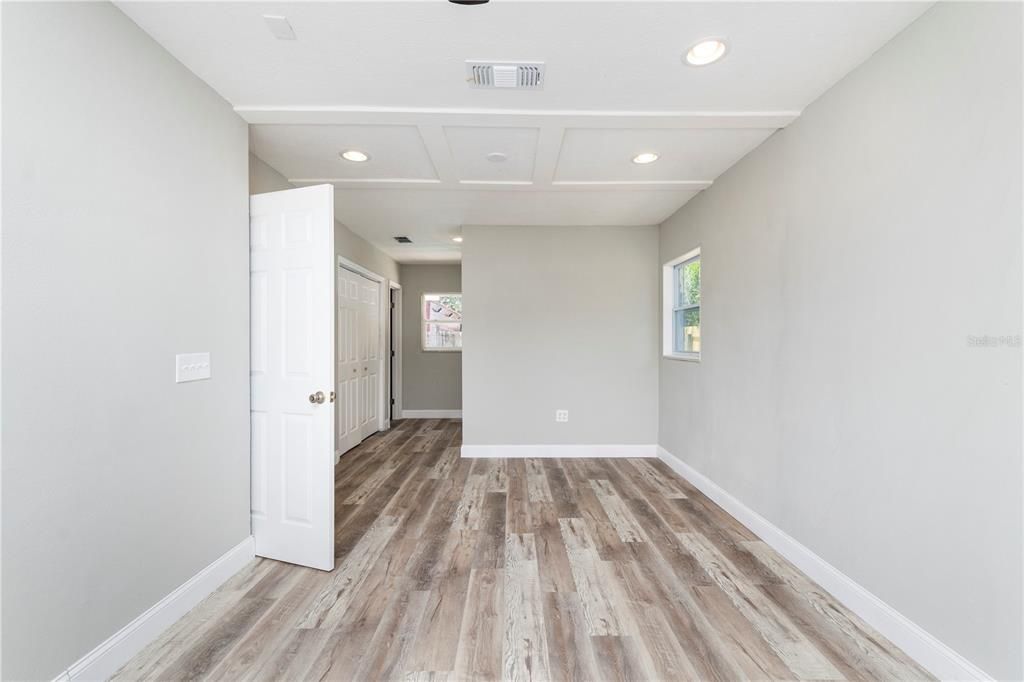 Active With Contract: $399,900 (4 beds, 2 baths, 1687 Square Feet)