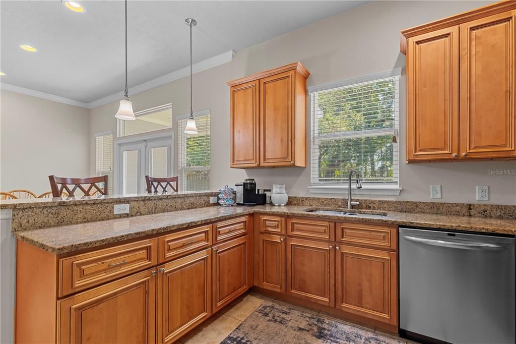 Active With Contract: $389,900 (4 beds, 2 baths, 1736 Square Feet)