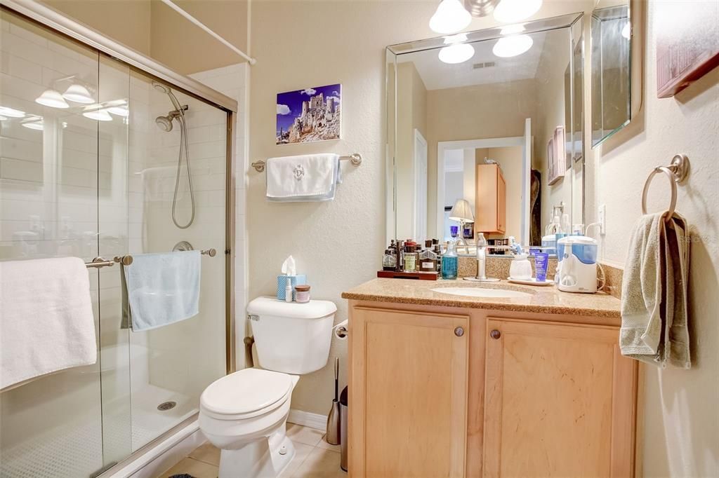 For Sale: $257,000 (1 beds, 1 baths, 654 Square Feet)