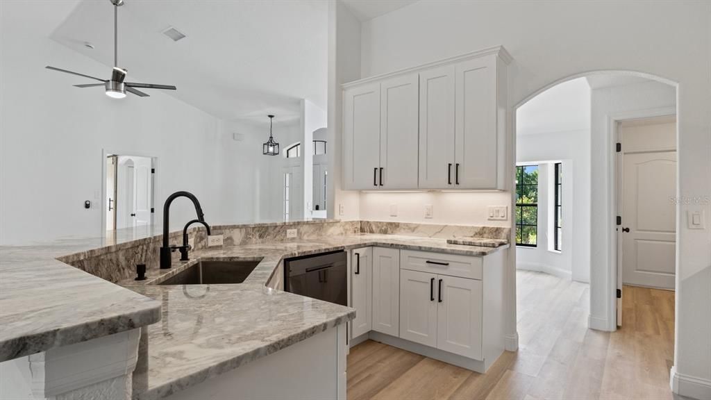 Active With Contract: $499,900 (3 beds, 2 baths, 2164 Square Feet)