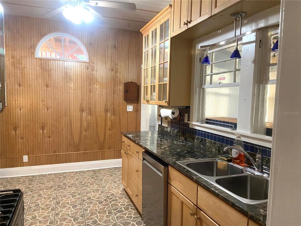 kitchen with view of Lake Letta