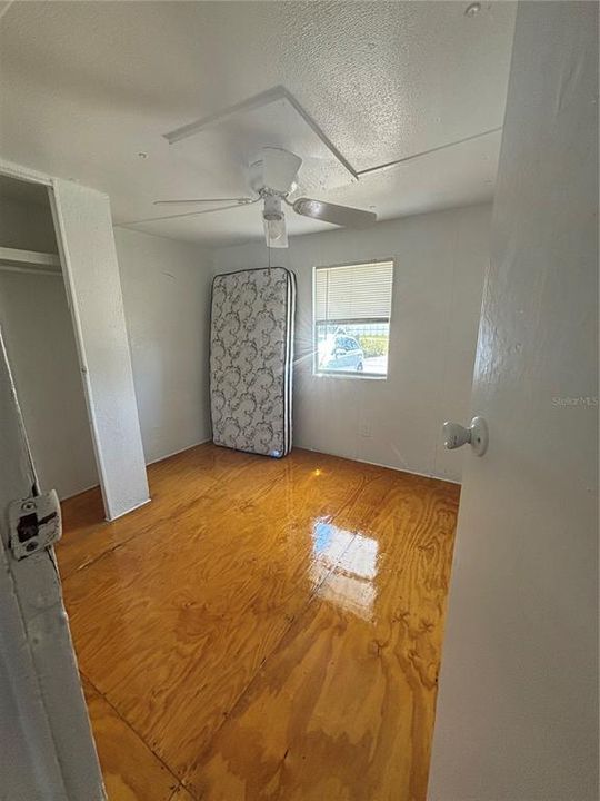 For Sale: $119,000 (2 beds, 1 baths, 600 Square Feet)