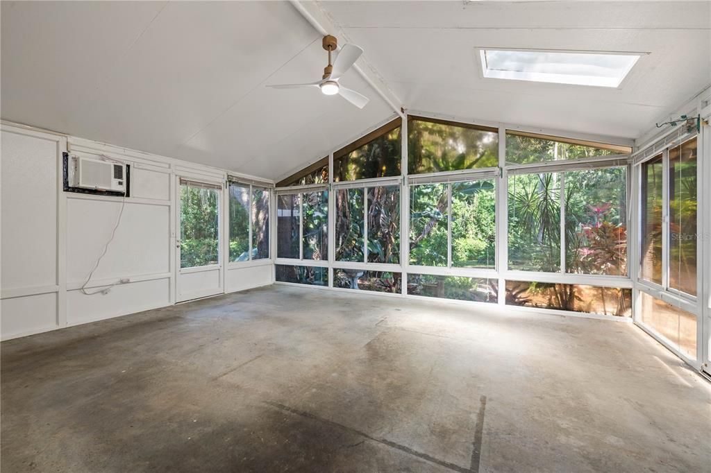 The attached studio space off of the garage is truly magical. Enjoy this flex space with a view you can't beat.