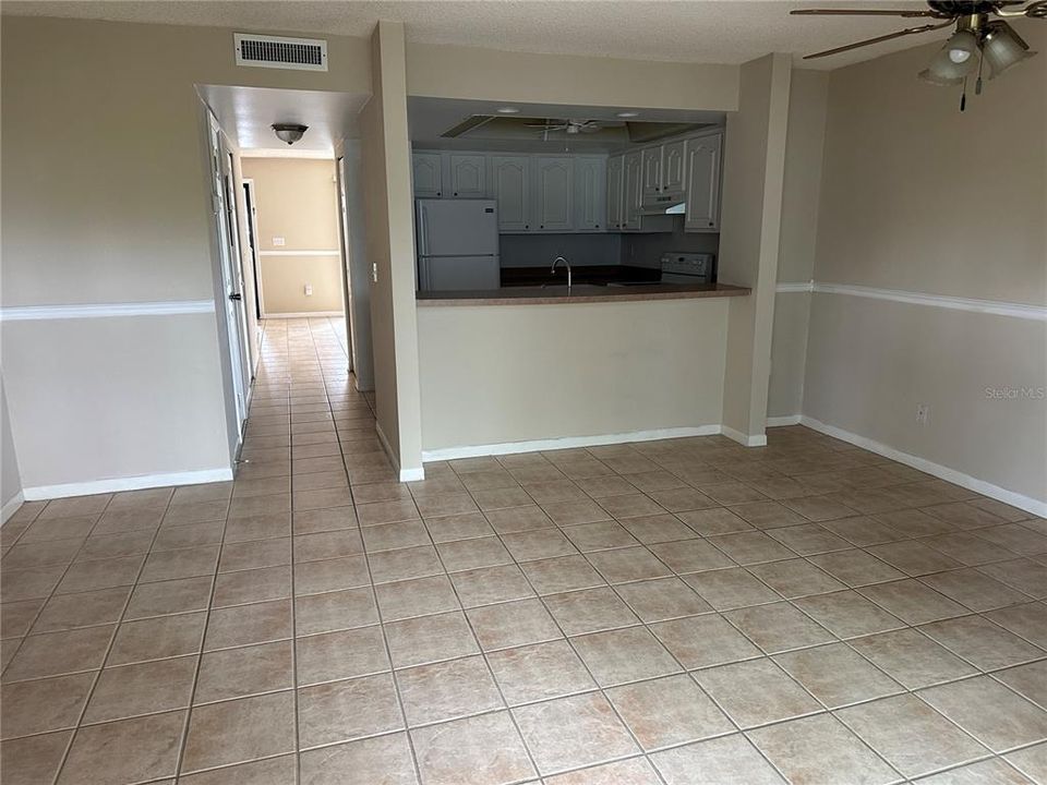 For Sale: $155,000 (2 beds, 2 baths, 1184 Square Feet)