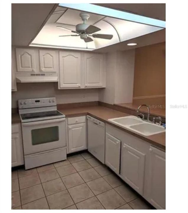 For Sale: $155,000 (2 beds, 2 baths, 1184 Square Feet)