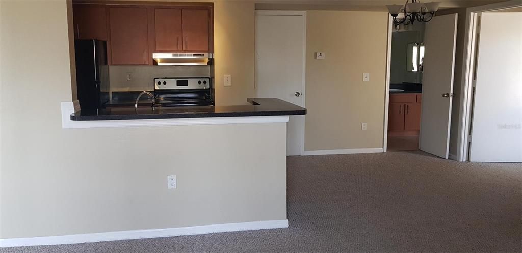 For Rent: $1,750 (2 beds, 2 baths, 932 Square Feet)