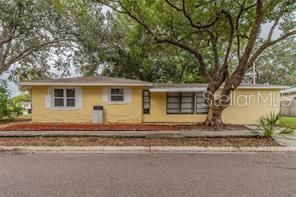 Recently Rented: $2,400 (3 beds, 2 baths, 1350 Square Feet)