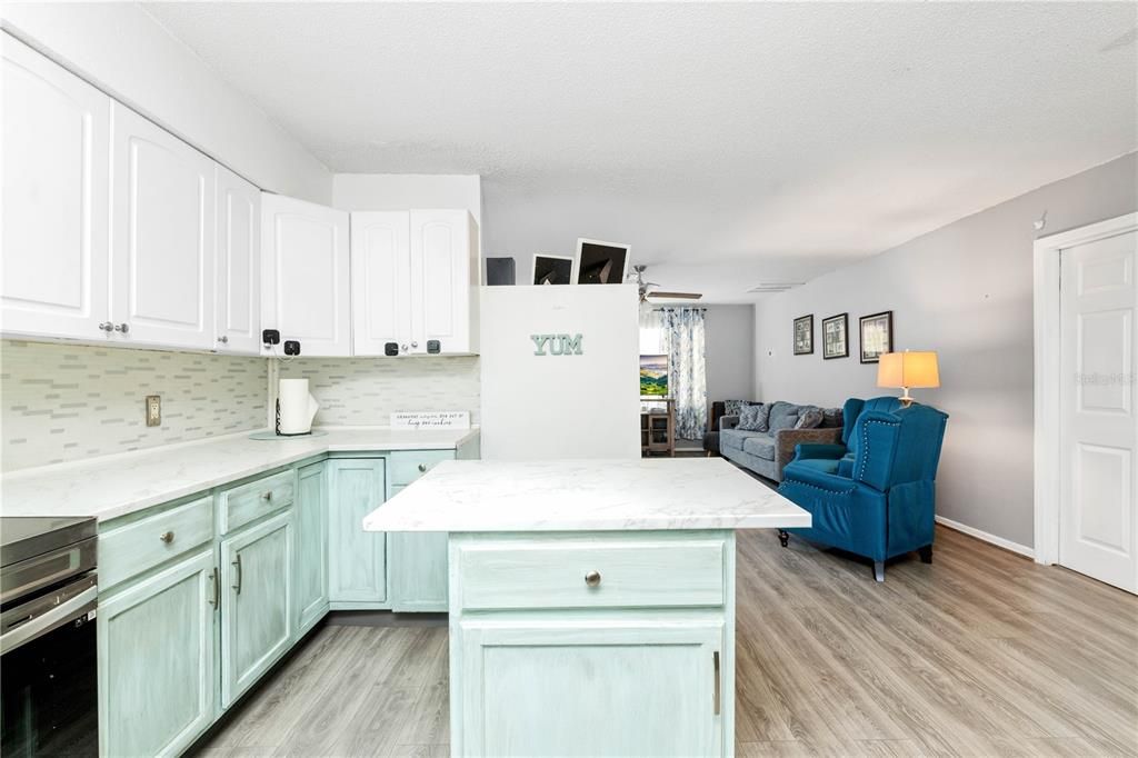 For Sale: $249,000 (3 beds, 2 baths, 1344 Square Feet)