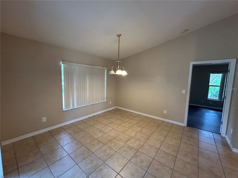 For Rent: $2,100 (3 beds, 2 baths, 1532 Square Feet)