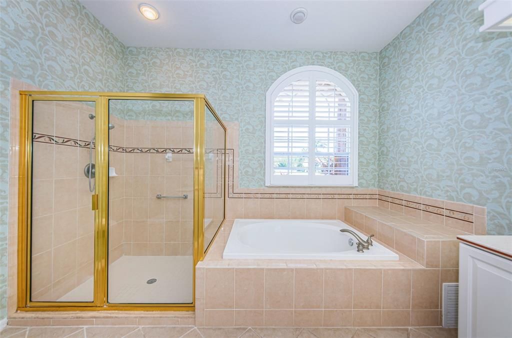待售: $599,900 (3 贝兹, 2 浴室, 2343 平方英尺)