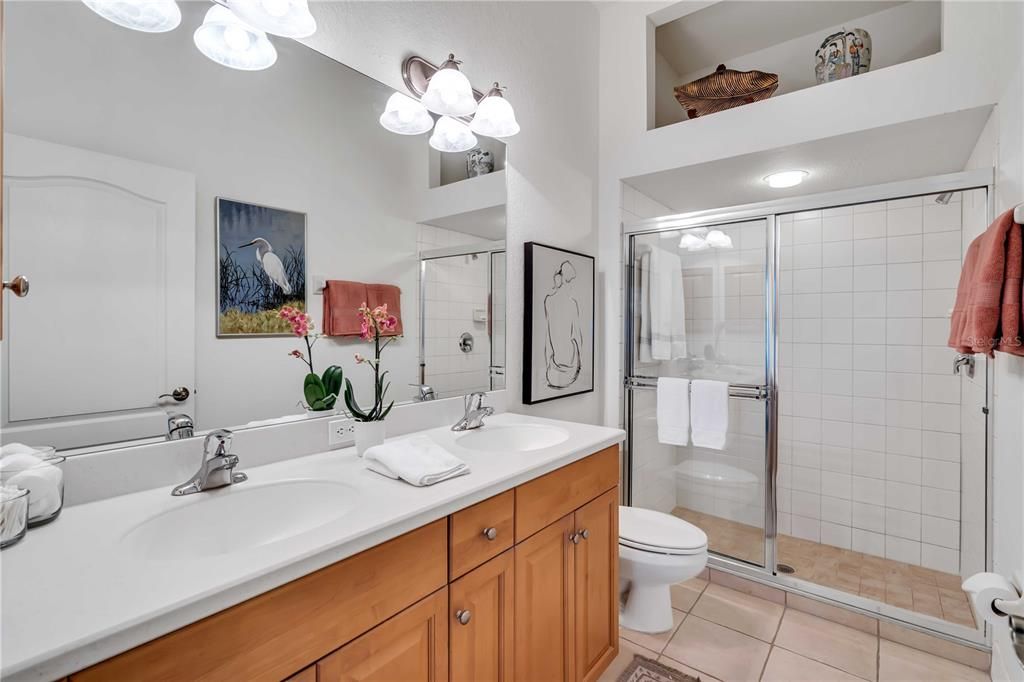 Active With Contract: $425,000 (2 beds, 2 baths, 1458 Square Feet)