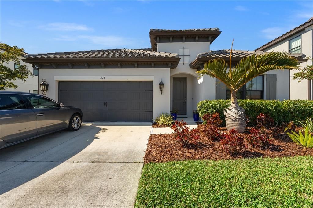 Active With Contract: $3,600 (4 beds, 3 baths, 2332 Square Feet)